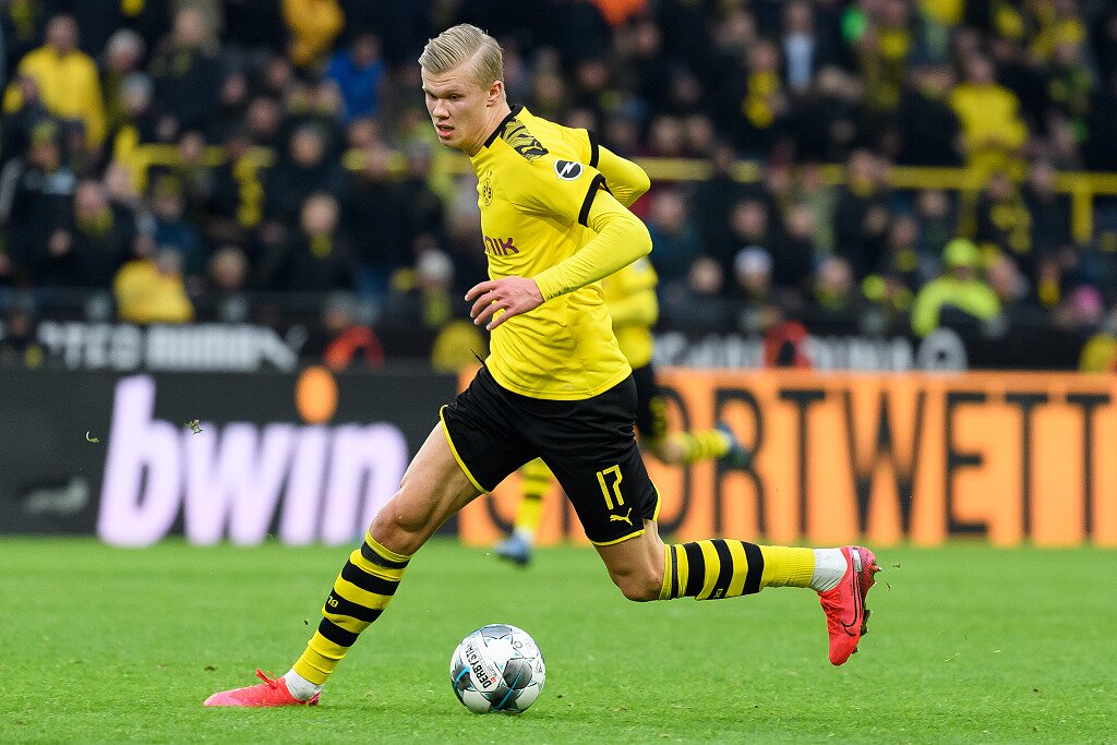 【头条】索菲·希纳斯赢得环球马术冠军赛布拉格季后赛1.50米级别比赛冠军