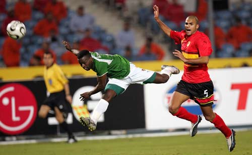 德甲强强对话引爆讨论（德甲豪门巅峰对决掀起热议）