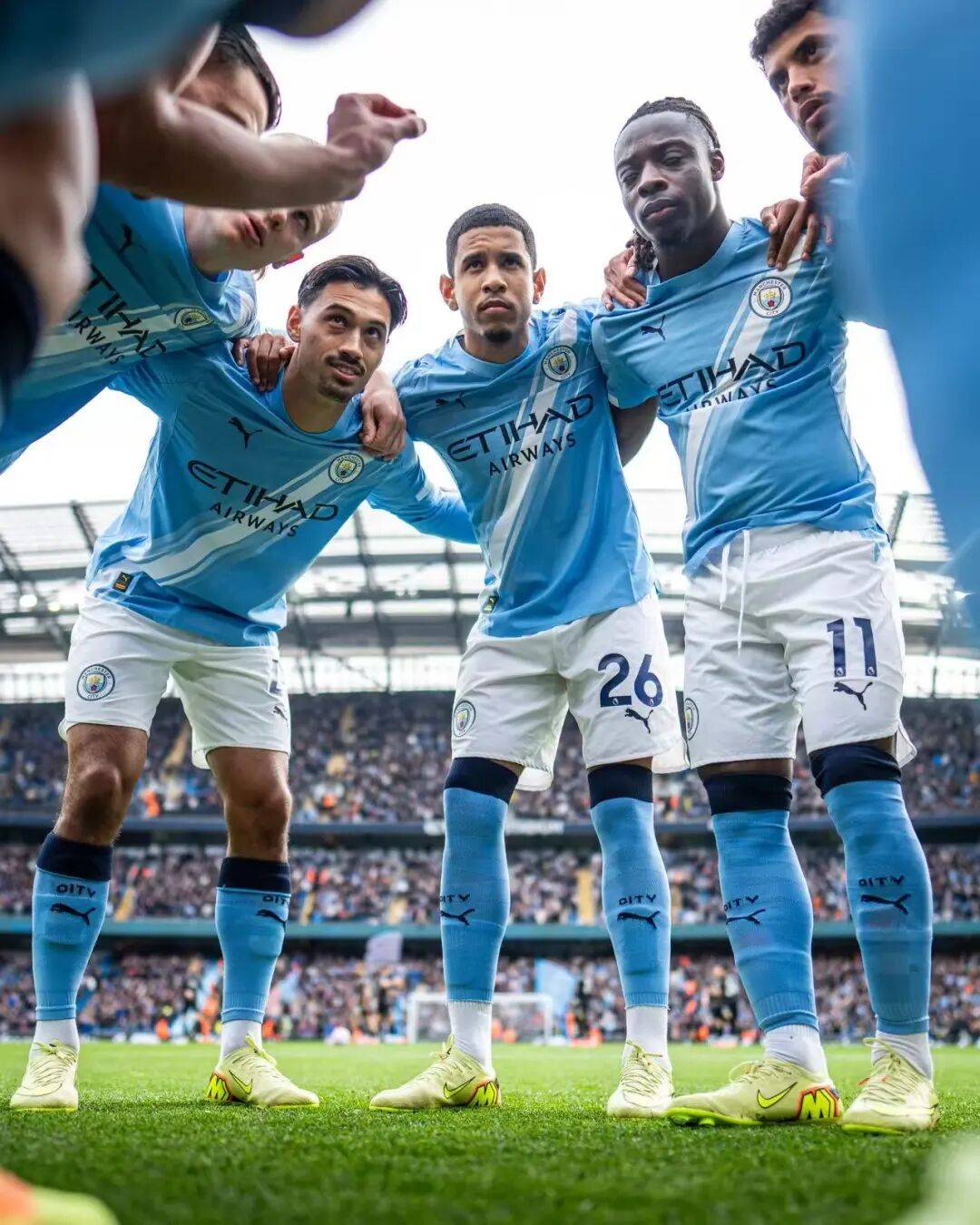 法国杯半场：杜埃建功、登贝莱点射，巴黎暂2-0丰特奈文迪（法国杯半场战报：杜埃破门、登贝莱点射，巴黎暂以2-0领先丰特奈文迪）