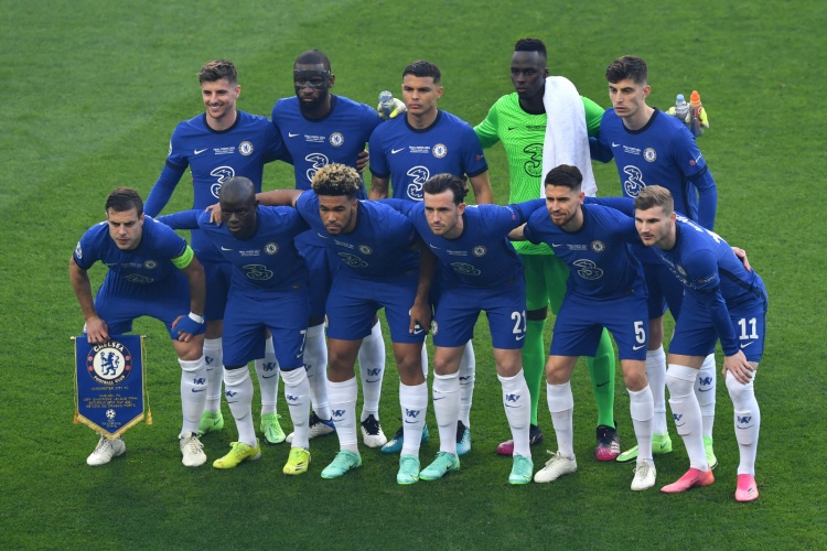 一场5-3逆转，让巴萨甩开2大争冠对手！创造历史：加冕西甲第3队