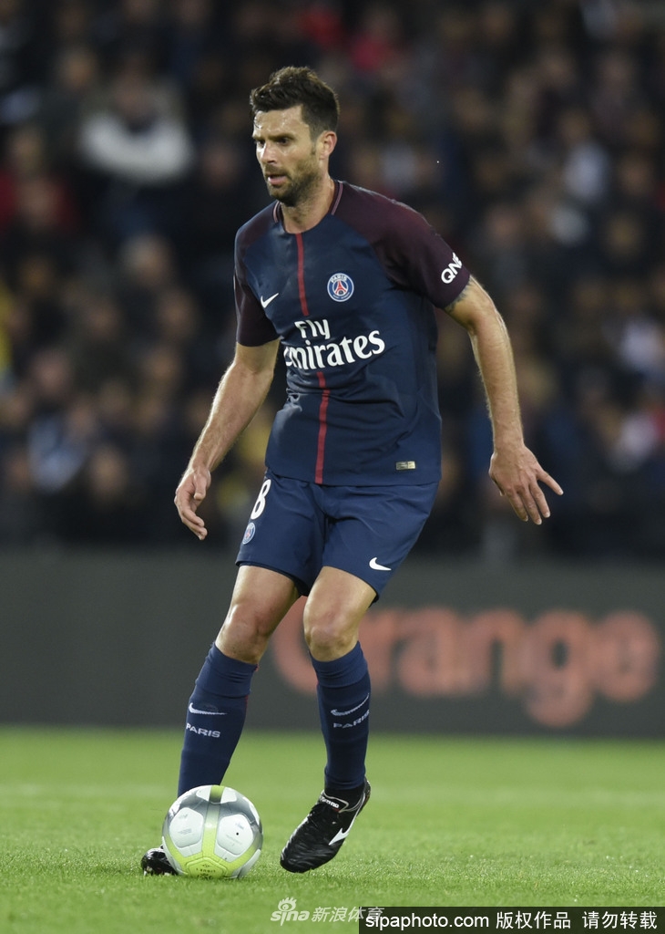 波兰主帅：希望面对荷兰能有更多控球；已证明能与他们抗衡