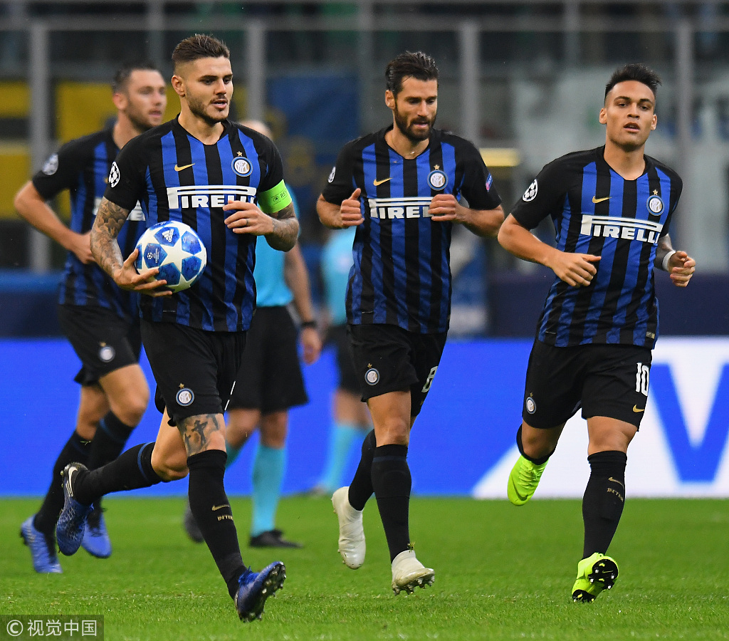 斯内德：穆帅对我而言就像父亲，贝尼特斯来国米的时机不对