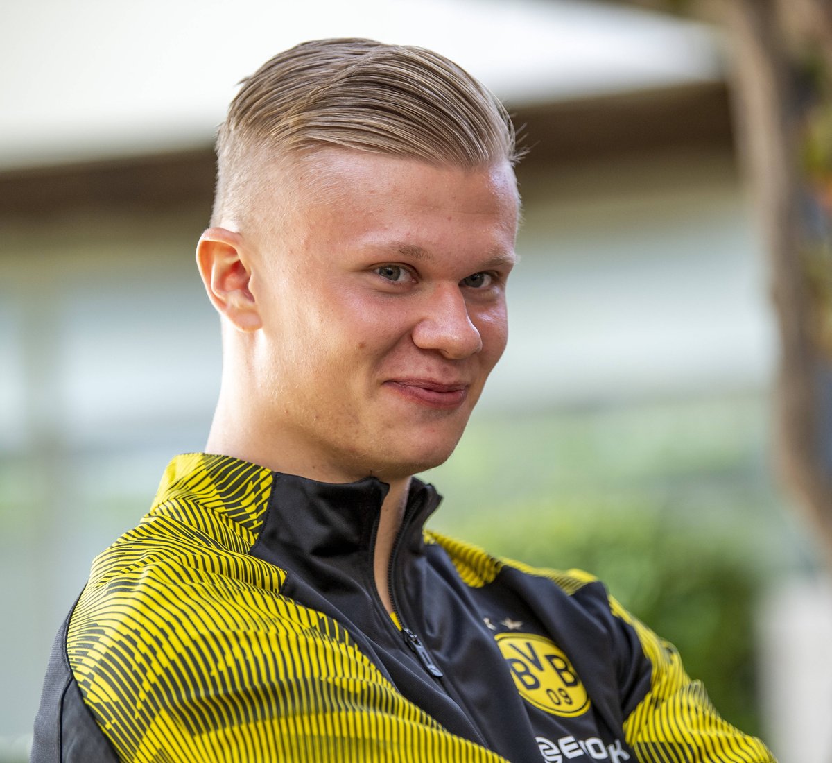 邮报：切尔西和皇马在关注穆里略，森林要价超过5500万镑